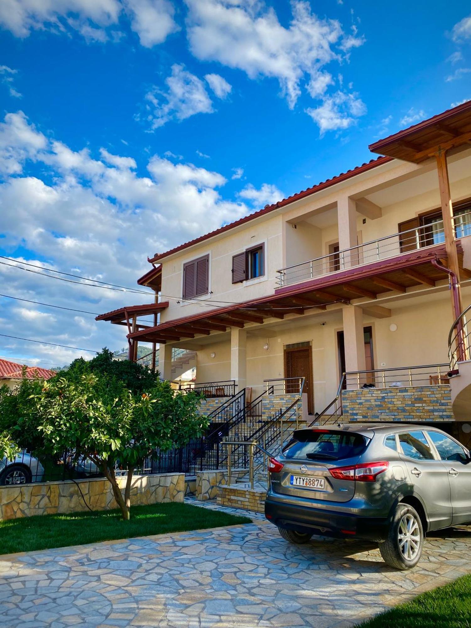 Villa Berat Exteriér fotografie