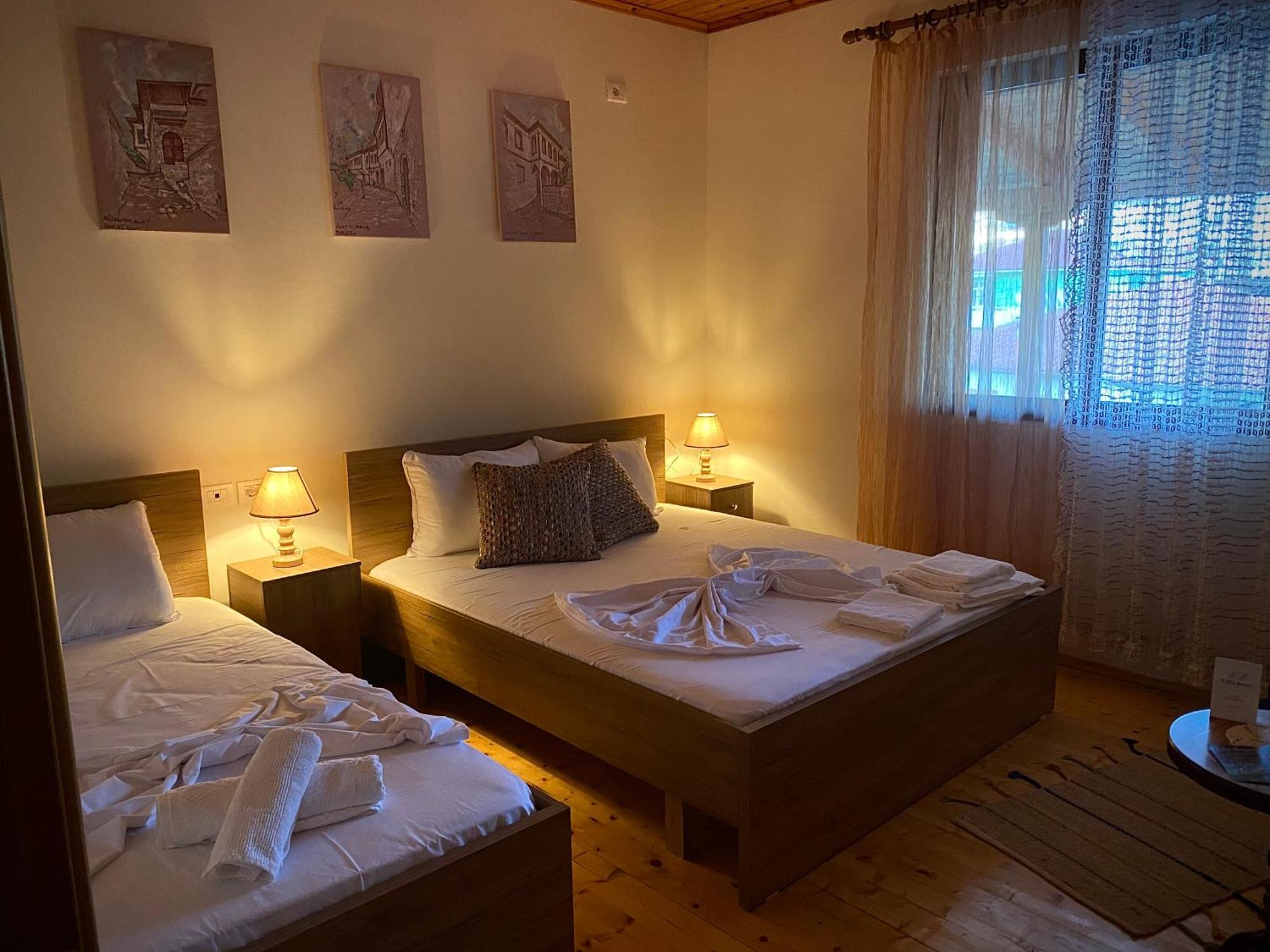 Villa Berat Exteriér fotografie