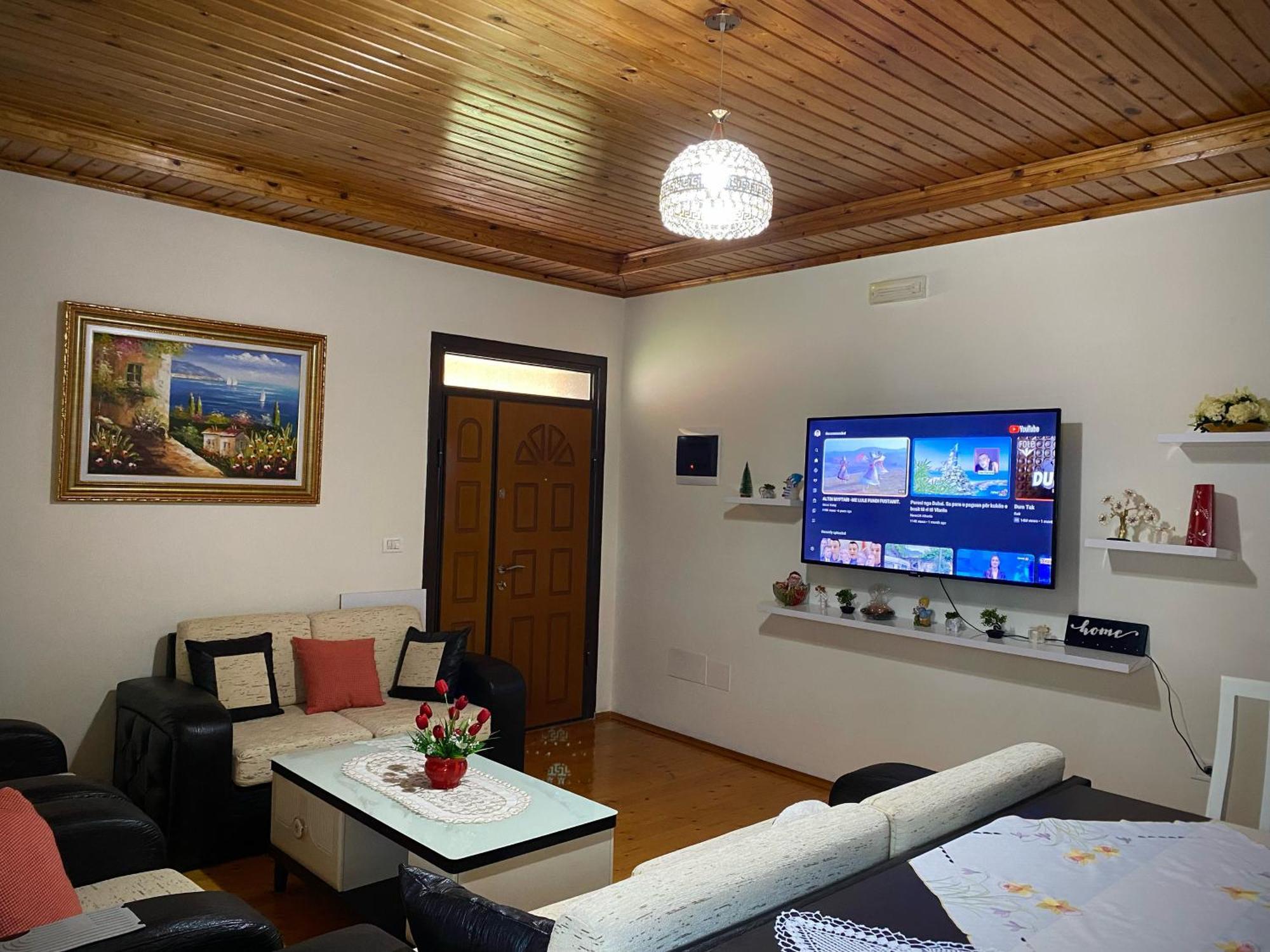 Villa Berat Exteriér fotografie