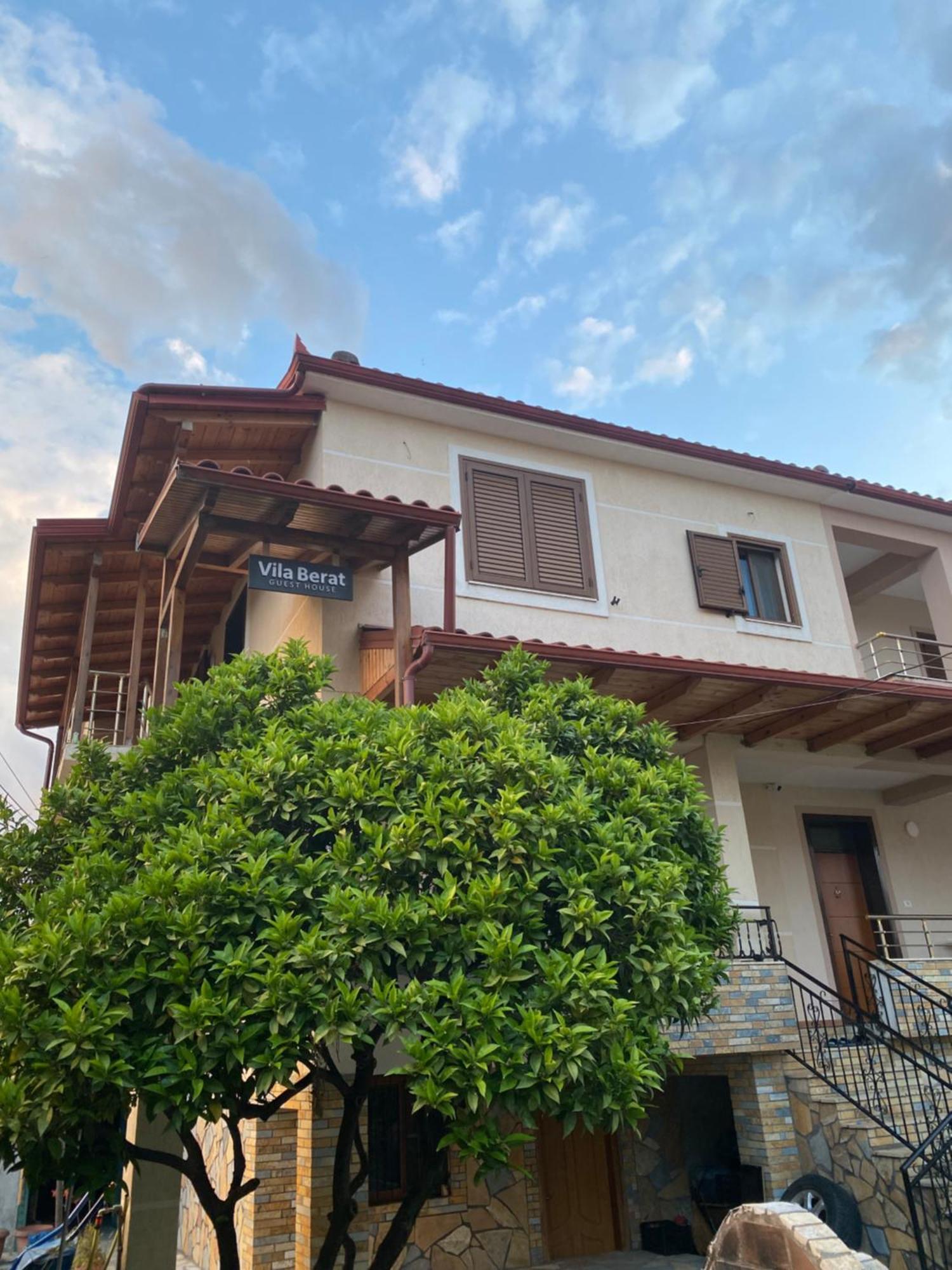 Villa Berat Exteriér fotografie