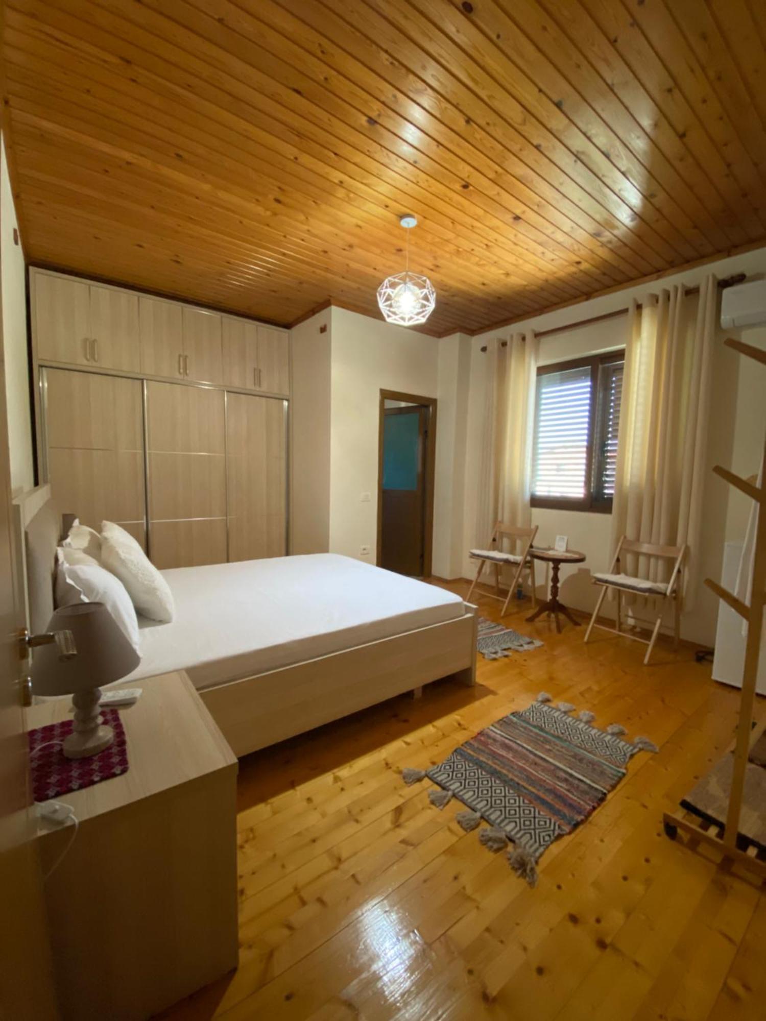 Villa Berat Exteriér fotografie